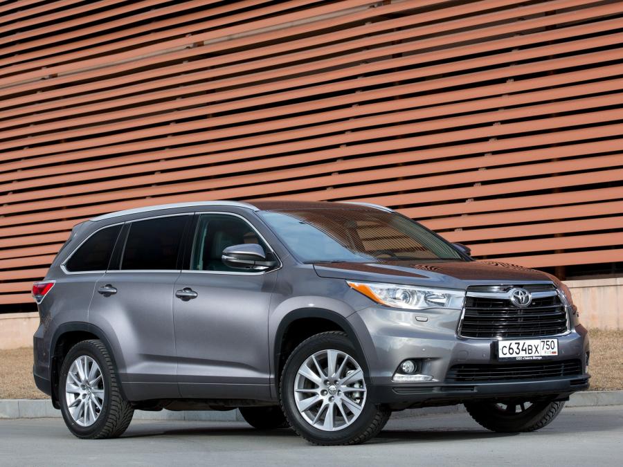  Toyota Highlander 2014 года  (CIS) (фото 22 из 30)